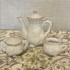Elegant White Tea Set with Gold Trim mini size